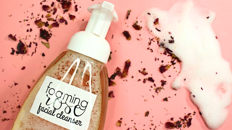 DIY foaming facial cleanser